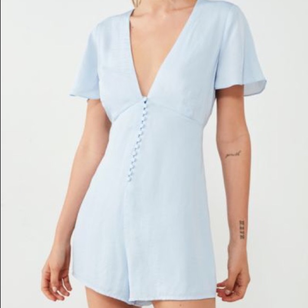 URBAN OUTFITTERS LIGHT BLUE ROMPER